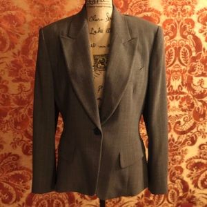 Donna Karan Fitted Pinstripes blazer. Vintage